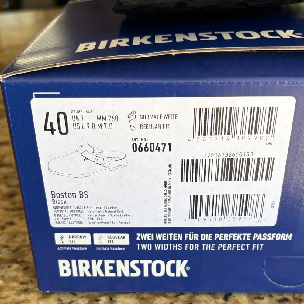 Birkenstock Black Suede Boston Clog Slip-On
Unisex - women’s 9 / men’s 7 - Picture 3 of 6